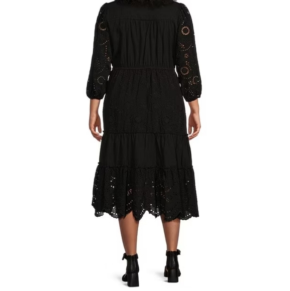 Westbound Plus Size 3/4 Sleeve V-Neck Eyelet Detail Scalloped Hem Midi Dress - Picture 6 of 12